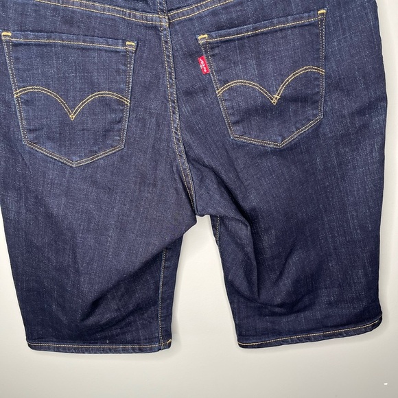 NWT Levi’s Classic Bermuda Shorts - Dark Wash Navy Contrast Stitching - Picture 7 of 11